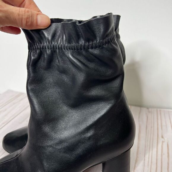 Nanette Lepore Black Leather Ankle Boots Round Block Heel Ruffle Top - Picture 3 of 8